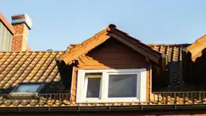 Roofline Gaps And Aging Materials